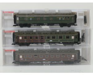 Schaal H0 Fleischmann NEW OLD STOCK COMPLETE SET 4885, 5852, 5853 en 5854 stoomlocomotief met personenrijtuigen van de KPEV / P.St.B #9437