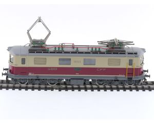 Schaal H0 Metropolitan 725 elektrische locomotief Re 4/4 I TEE van de SBB #P185