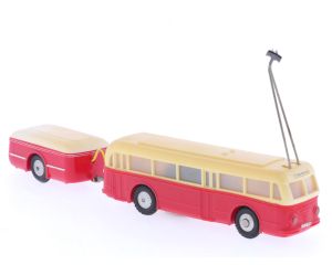Schaal H0 Eheim 6102 (Brawa) trolleybus crème-rood met aanhnager #5883