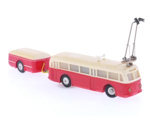 Schaal H0 Eheim 6102 (Brawa) trolleybus crème-rood met aanhnager #5884