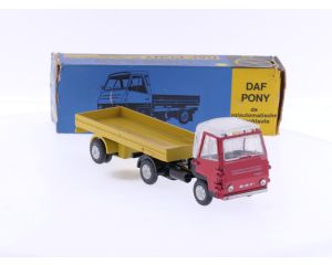 Schaal 1:50 Lion Car Nr. 42 DAF Pony met oplegger. #6087