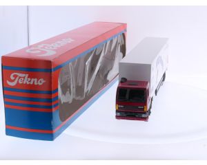 Schaal 1:50 Tekno MUS291 DAF veilig op weg 2000 DAF 85CF gesloten oplegger. #6118