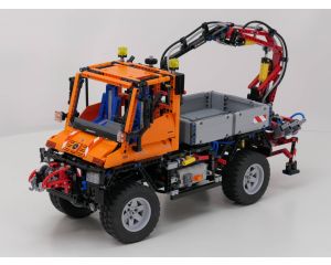 Lego Technick 8110 Mercedes-Benz Unimog U 400 inclusief 5 boekjes #4574