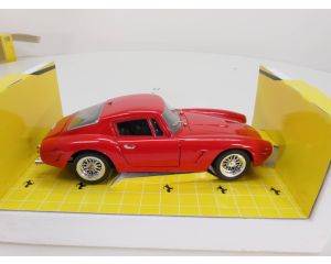 Schaal 1:18 Revell Jouef evolution 8829 Ferrari 250 GT Berlinette 61 #3344