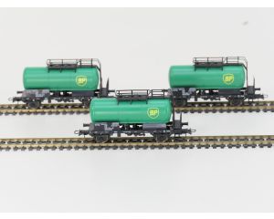 Schaal H0 Roco 56263 A,B,C set van 3 ketelwagons "BP" van de DB #5630