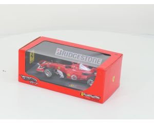 Schaal 1:18 Hot Wheels J2990 Ferrari 248 F1 Michael Schumacher gewinnt GP Europa, Nürburgring 2006 Limited Edition. #6024