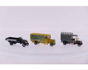 Schaal H0 Märklin 1889 set van drie klassieke vrachtauto's  #3539