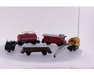 Schaal H0 Märklin 4671 Kraanwagen, 4503 Lage Boord wagen, 7645 ketelwagen, Rongenwagon met remhuis en een bagagewagon #3571