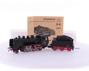 Schaal H0 Märklin 3003 Stoomlocomotief met getrokken tender BR 24 058 van de DB #3631