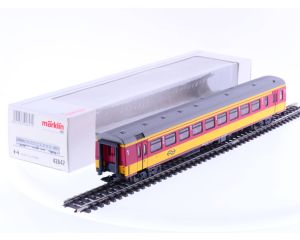 Schaal H0 Märklin 42647 NS ICR Benelux 1ste klas rijtuig #2076