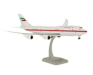Schaal 1:200 Hogan Wings 11090 Boeing 747-8 United ARAB Amirates Reg. A6-PFA #7962