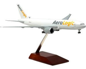Schaal 1:200 Limox Wings LS10 Boeing 777 Freighter AeroLogic Reg. D-AALA #8017