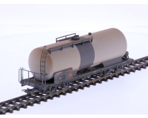Schaal H0m Bemo 2285 129 ketelwagen met leidingen Uah 8139 van de RhB #P237