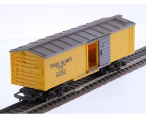 Schaal 00 Tri-ang railways R58 en R114 "B" unit met gesloten goederenwagen 22831 #6664