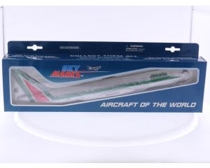 Schaal 1:200 Skymarks SKR718 Boeing 777-200 Alitalia w/gear Reg. EI-DBK #7848