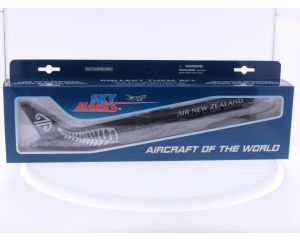 Schaal 1:200 Skymarks SKR800 Boeing 787-9 Air New Zealand Reg. ZK-NZE #7862