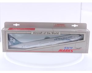 Schaal 1:200 Skymarks SKR122 Boeing 777-200 Air New Zealand Reg. ZK-OKA #7872