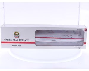 Schaal 1:200 Hogan Wings 11090 Boeing 747-8 United ARAB Amirates Reg. A6-PFA #7962