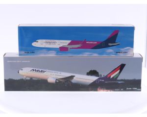Schaal 1:200 PPC Holland 221010 en 223052 vliegtuigen set Hongarije Airbus A321 Wizz Air Reg. N/A en Boeing 767-300R Malev Reg. HA-LHC #8036