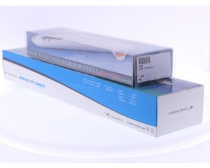 Schaal 1:200 PPC Holland 2888 en 220365 set van 2 Indonesische vliegtuigen Airbus A320 Premiair Reg. N/A en Boeing 777-300ER Reg. PK-GIA #8048