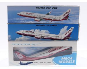 Schaal 1:200 PPC Holland en Mega Models set van 3 Air Berlin vliegtuigen Boeing 737-800 Reg. D-ABAH, Boeing 737-800 Reg. D-ABAN en Airbus A320 Reg. D-ABDX #8068