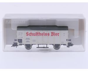 Schaal H0 Fleischmann NEW OLD STOCK 86 5349 K gesloten goederenwagen Schultheiss Bier van de DRG #9471
