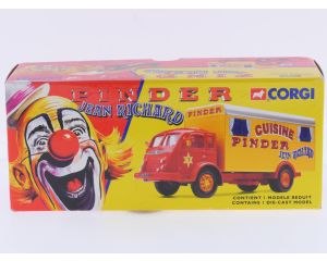 Schaal 1:50 Corgi NEW OLD STOCK 70402 Renault Fainéant Keukenbus #9877