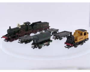 Schaal 00 Hornby/Tri-ang stoomlocomotieven met goederenwagons en accessoires. BASTLER #10116