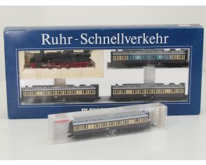 Schaal H0 Fleischmann NEW OLD STOCK COMPLETE SET 4887 en 5871 stoomlocomotief BR 78 met personenrijtuigen van de DRG #9438 