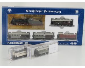 Schaal H0 Fleischmann NEW OLD STOCK COMPLETE SET 4899, 5889 k en 5898 k stoomlocomotief P6 met personenrijtuigen en een goederenwagon van de KPEV #9442