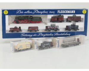 Schaal H0 Fleischmann NEW OLD STOCK COMPLETE SET 4884, 5835, 5836 en 5837 "Die alten Preußen" goederen treinset van de P.St.B #9453