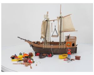 Playmobil 3550 + 3570 Piratenschip met roeiboten, piraten & accessoires #9931