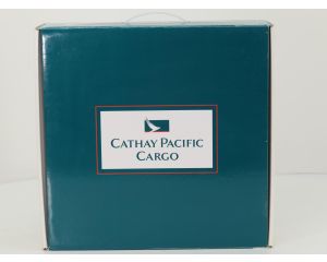 Schaal 1:200 Hogan Wings Y043 Boeing 747-8F Cathay Pacific Cargo Reg. B-LJA #9888