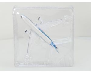 Schaal 1:200 Herpa 550277 Boeing 787-8 Dreamliner Ground Configuration Reg. NA #9890