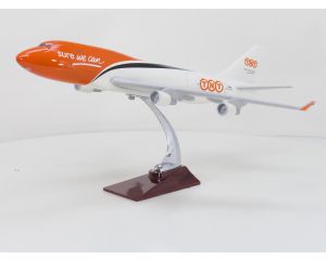 Schaal 1:100 Boeing 747-400F van TNT Airways "Sure we can" Reg. OO-THA #9896