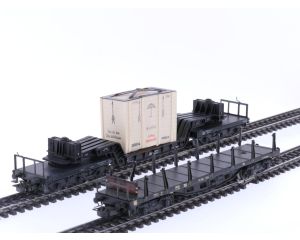 Schaal H0 Märklin 4516 & 4618 set van 2 zwarewagens van de DB #5794