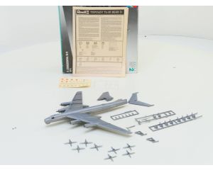Schaal 1:144 Revell 4602 Tupolev TU-95 Bear D #238