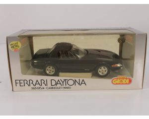 Schaal 1:18 Giodi Ferrari Daytona 365 GTS/4 cabriolet 1969 #3338