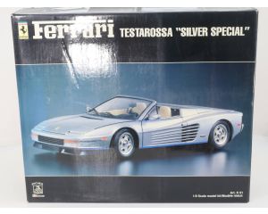 Schaal 1:8 Pocher No. K61 Ferrari Testarossa Spider "Silver Special" Ongebouwd  #P68