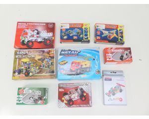 9 Metaal constructie sets, diverse voertuigen. #6139