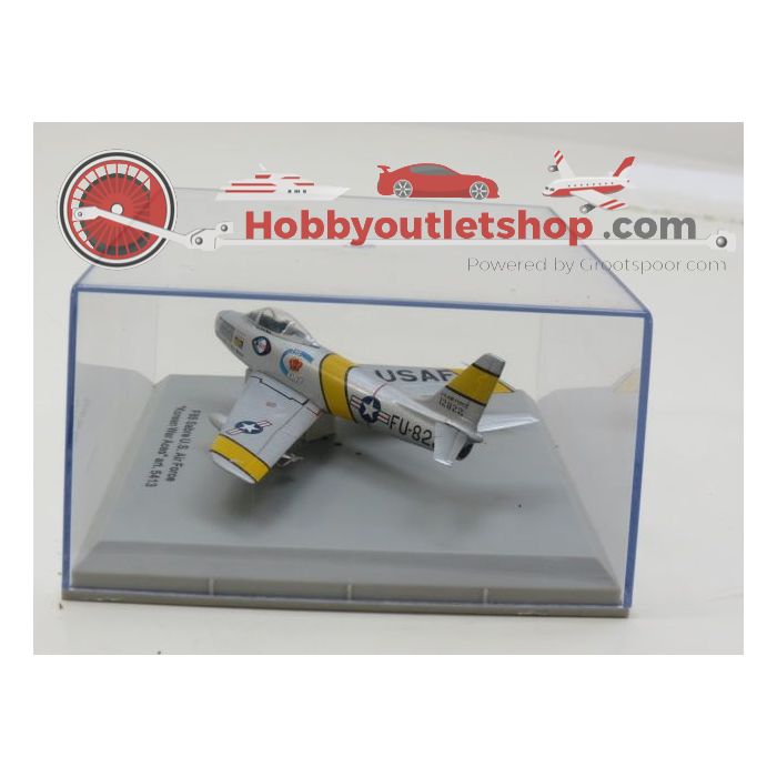 Schaal 1:100 Armour collection F-86 Sabre US Air Force ''Korean War Aces'' 5413 #87