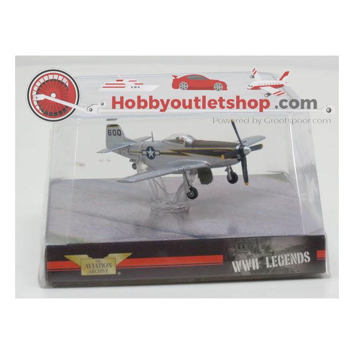 Schaal 1:72 CORGI P-51 D Mustang Lt. Col. Edward McComas CO of the 118th TRS/23rd FG Luliang Art. Nr. US32222 #101
