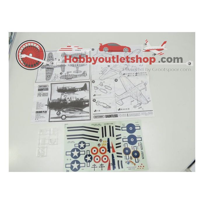 Schaal 1:32 MATCHBOX Set of 2 PK-501 Spitfire Mk-22/24 and PK-503 Douglas Dauntless #126 - sku: 20210817114906 - Gebruikt - Zeer goede staat - Afbeelding 11