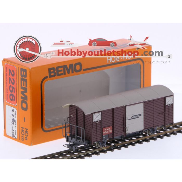 Schaal H0m Bemo 2256 gesloten goederenwagon Gb 5076 van de RhB #P228