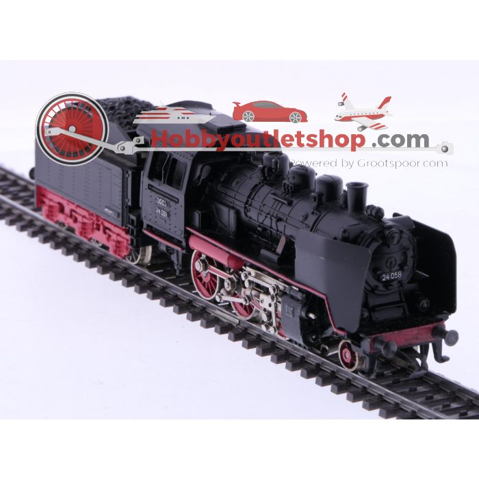 Schaal H0 Märklin 3003 stoomlocomotief BR 24 met losse tender van de DB #6624