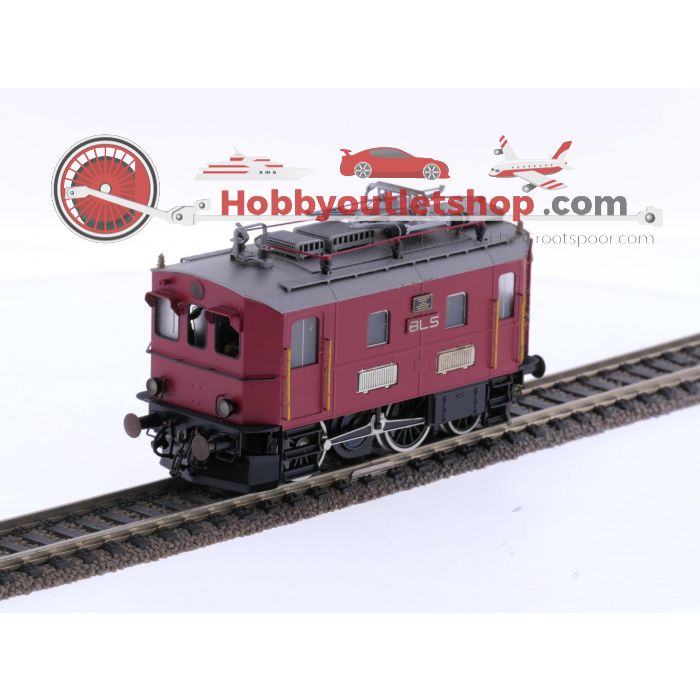 Schaal H0 Metropolitan 679 elektrische locomotief Te 2/3 No. 31-32 van de BLS. OPTISCHE SCHADE / OPTICAL DAMAGE #P270