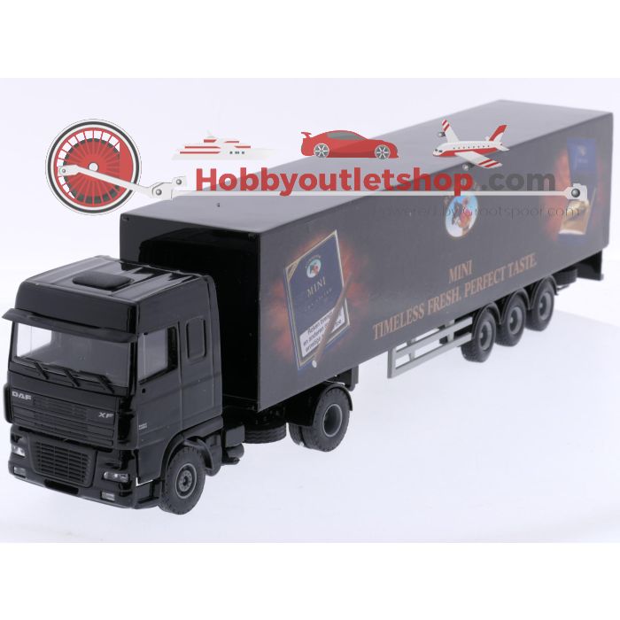 Schaal 1:50 Lion-toys DAF XF95 spacecab trekker met gesloten oplegger 