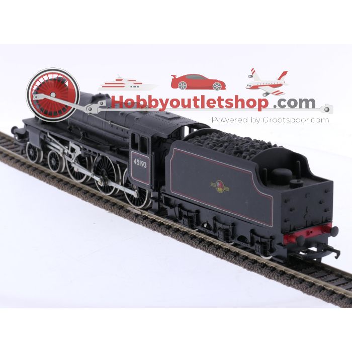 Schaal 00 Tri-ang / Hornby R.859, R628 en R.437 stoomlocomotief 4-6-0 'Black Five' met personenrijtuigen van de BR #7631