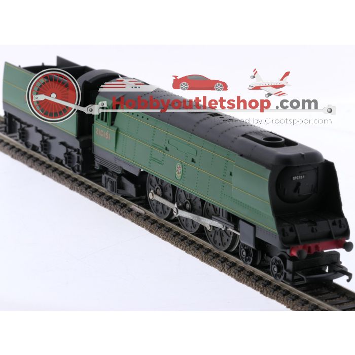 Schaal 00 Tri-ang/Hornby R.350, R.374, R869, R.226 en R.750 3 stoomlocomotieven met rijtuigen van de BR #7637