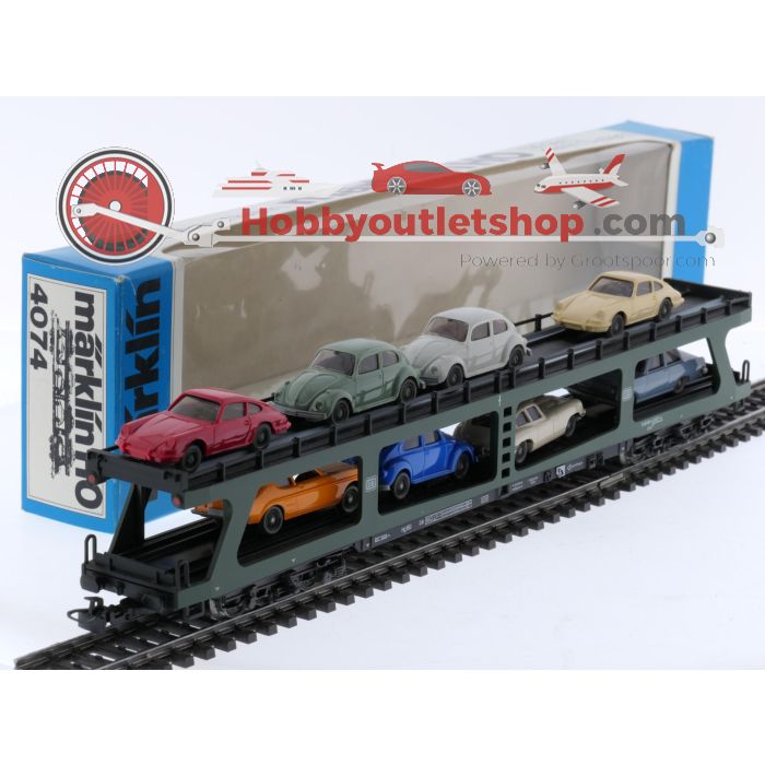 Schaal H0 Märklin 4074 autotransporter met 8 Wiking auto's van de DB #7651